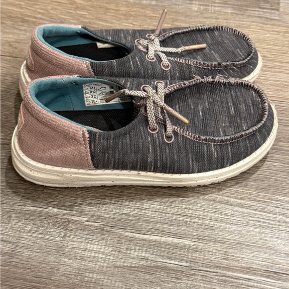 Hey Dude Charcoal Slip-On Shoes GIRLS - Picture 3 of 7